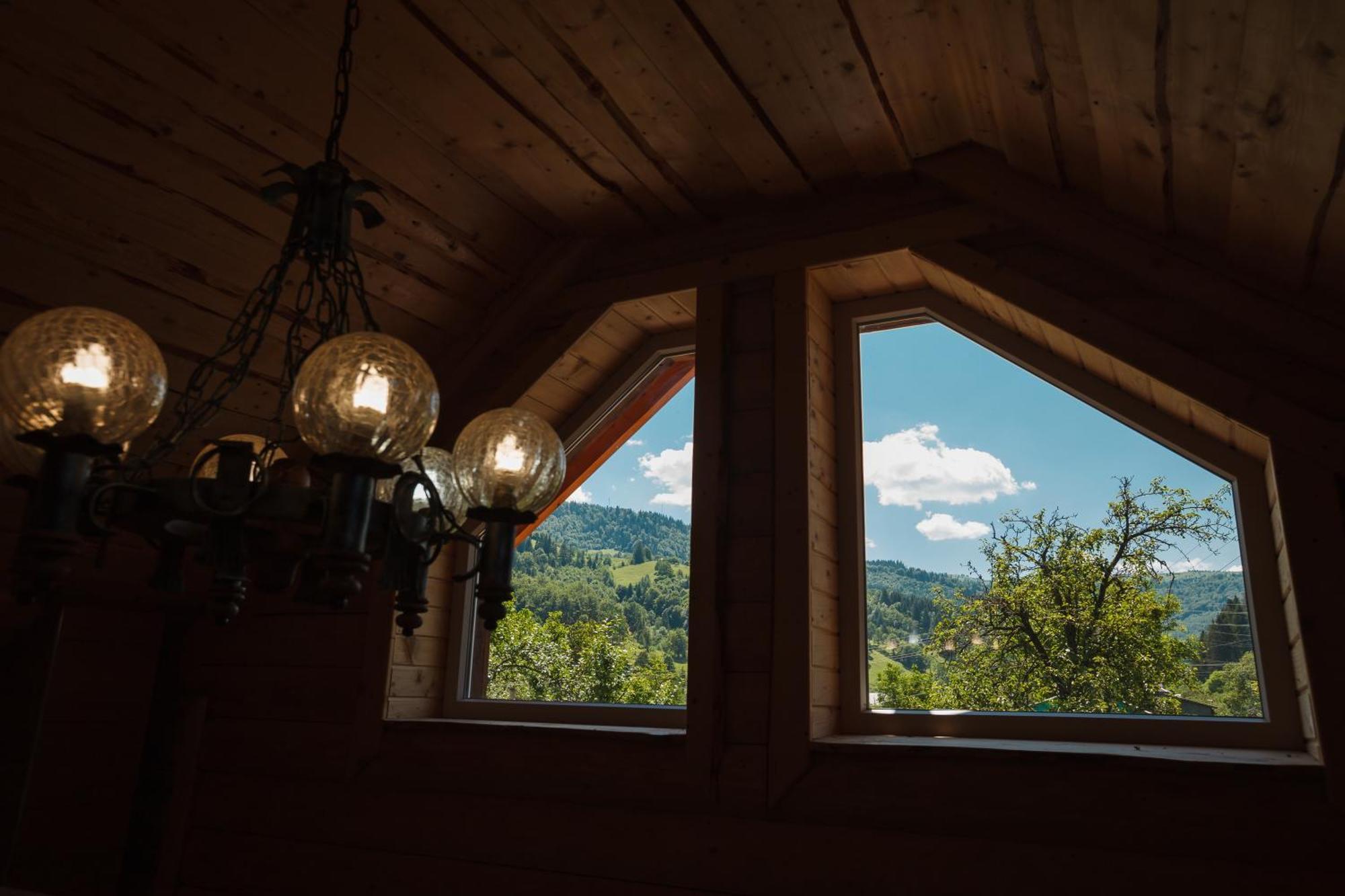 Хата Різьбяра Villa Byalobereska Rum bild